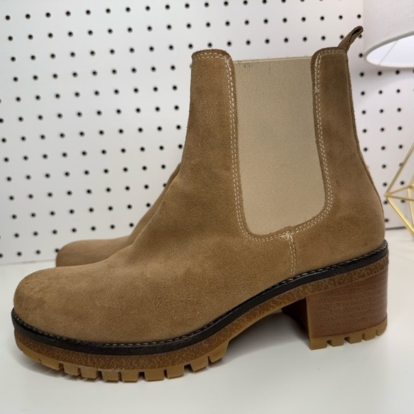Avellini Tan Suede Leather Chunky Lug Sole Chelsea Boots EU 40 US 9.5 Boho City - Picture 9 of 16